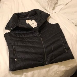 Patagonia slim fit traceable duck down fill vest